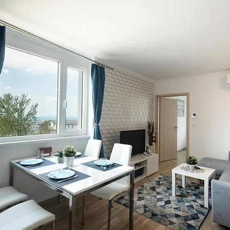 Panoramas, Toparti, Legkondicionalt Apartman Apartmán *
